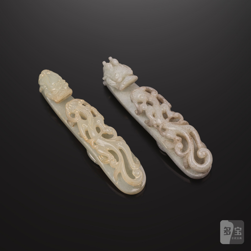 清晚期 玉龍紋帶鉤兩件 | DEUX BOUCLES DE CEINTURE EN JADE CÉLADON - 图1